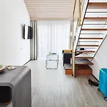 Apartahotel Living