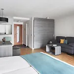Living Apartahotel