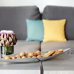 Living Apartahotel