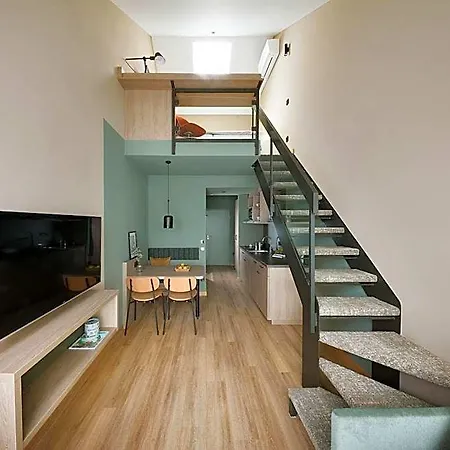 Aparthotel Living 3*
