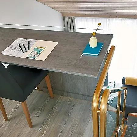 Aparthotel Living 3*