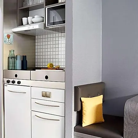 Aparthotel Living