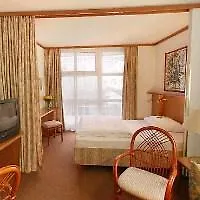 Aparthotel Living 3*