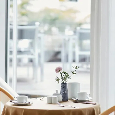 Living Aparthotel