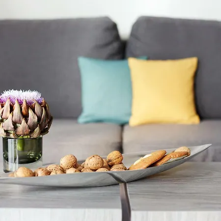 Living Aparthotel
